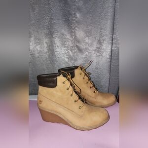 Women's Timbaland boots US size 10